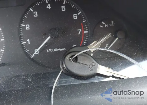 1995 Nissan Maxima Gle/Gxe/Se z USA, uszkodzony, nr VIN JN1CA21D8ST057493